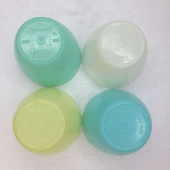 Vintage Tupperware Set 4 Pastel Bowls Teal Blue Yellow White 3 Lids Kitchenware - Picture 5 of 16